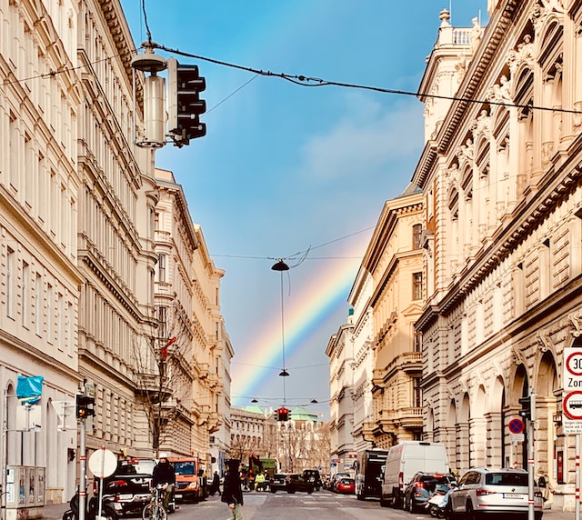 andrea-niosi--tvQgAZ1vFc-unsplash